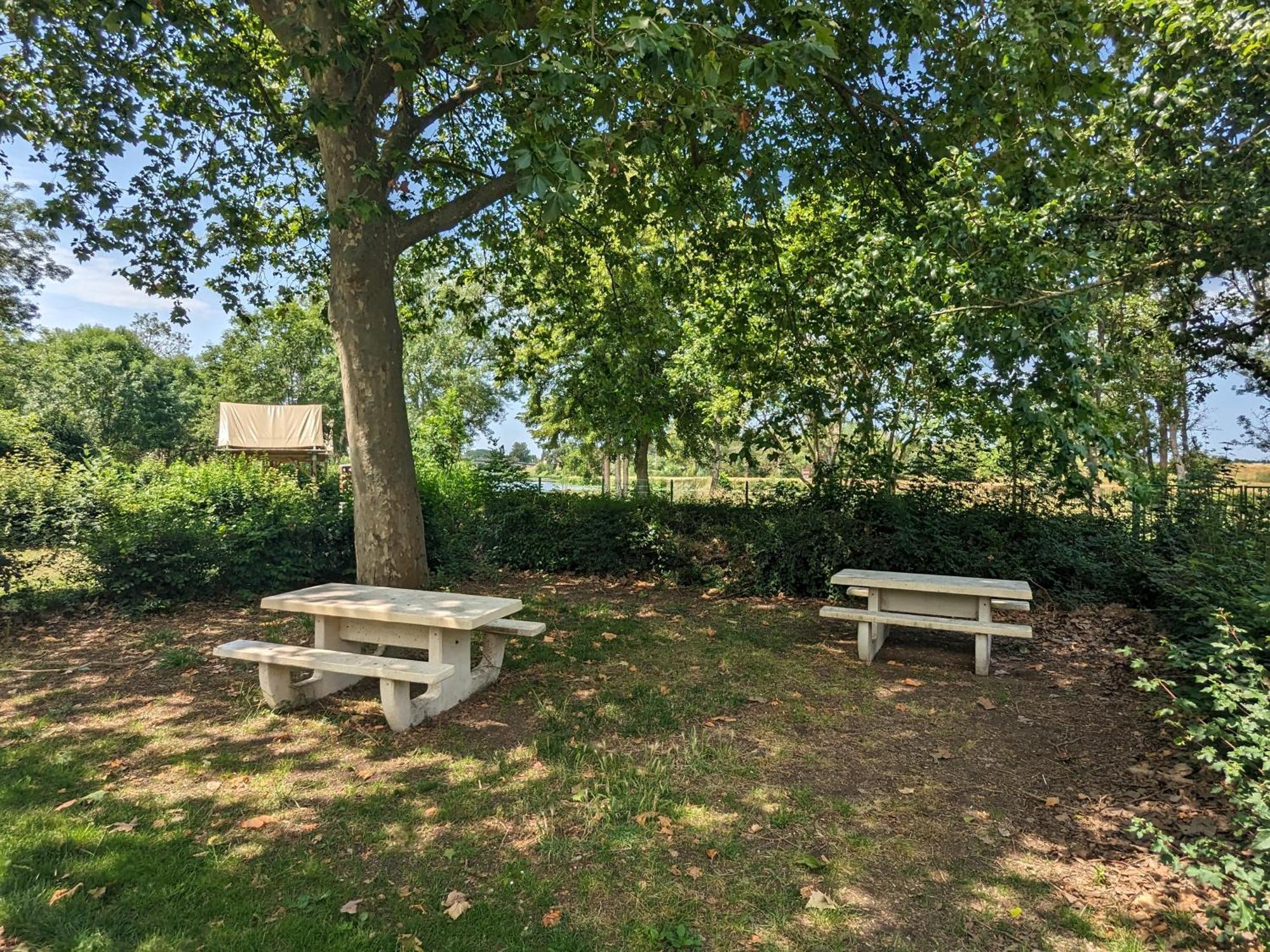 Camping Onlycamp La Confluence Savonnières Εξωτερικό φωτογραφία
